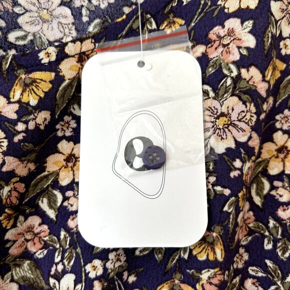 Nordstrom Elodie Blouse Size L Ditsy Floral Cropped Top Cutout Back Lightweight - Picture 7 of 8